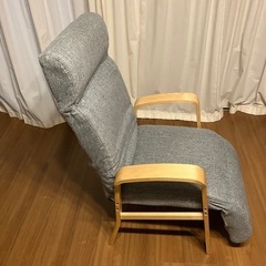 リクライニング グレー ダイニングチェアの画像