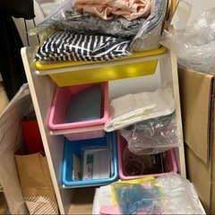 おもちゃ収納ラックの画像
