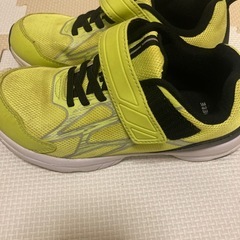 男の子　スニーカー　21cmの画像