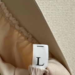 【（新品・未着用）スカート】の画像