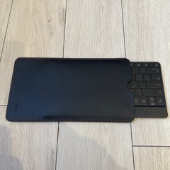 mokibo タッチパッド付きワイヤレスキーボードの画像