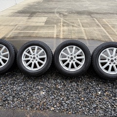 ホイール:16インチ　5x114.3 タイヤサイズ215／60／16 (2021)の画像