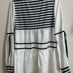 【（新品・未着用）ブラウス】の画像