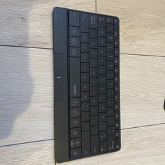 mokibo タッチパッド付きワイヤレスキーボードの画像