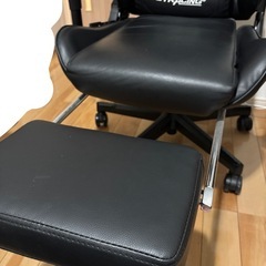 ゲーミングチェア　GTRACINGの画像