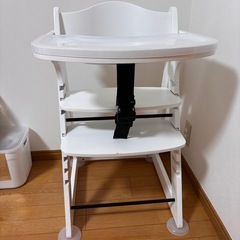 (お譲り先決定)KATOJI ベビーチェア　ホワイト の画像