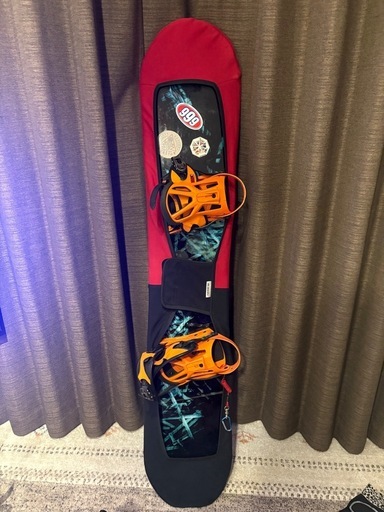 【お買い得】ミレニウムスリーMTHREE スノーボード ブラック/オレンジ