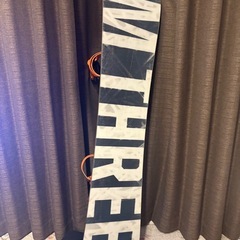 【お買い得】ミレニウムスリーMTHREE スノーボード ブラック/オレンジの画像