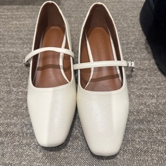 パンプス ミュール の画像