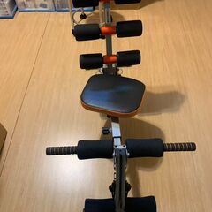 腹筋トレーニング機の画像