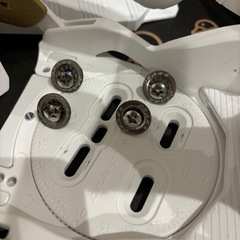 スノーボード ビンディングの画像