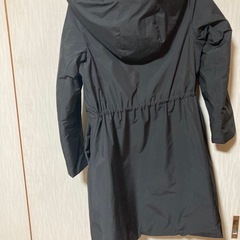 ユニクロ　ハイブリッドダウンコートの画像