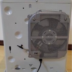 ダイニチ工業製石油ファンヒーター（ストーブ）2017年製の画像