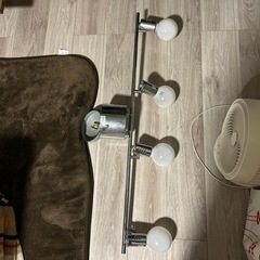 電球照明
の画像