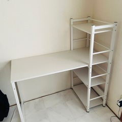 ニトリの机の画像