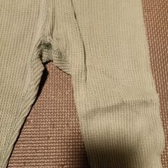 こども服　子供服　長ズボン　破れあり　100の画像