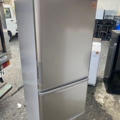NO B610🌈福岡市内配送設置無料✨🌈シャープ SHARP 冷蔵庫 （350L・どっちもドア） 3ドア ゴールド系 SJ-W352B-Nの画像
