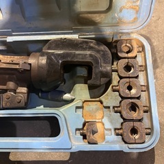 IZUMI 泉精器 手動油圧式工具 15号B型 本体ダイスセットの画像