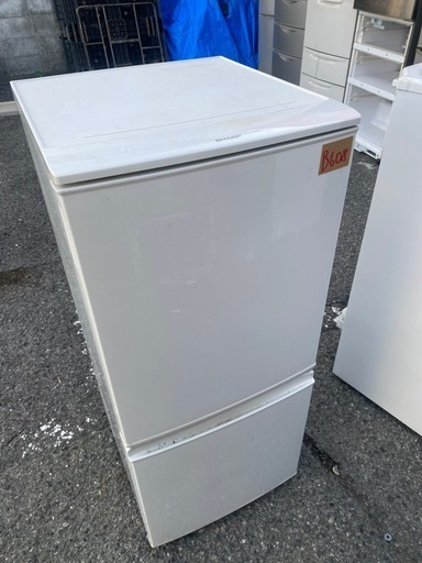 NO B608?福岡市内配送設置無料✨?シャープ 冷蔵庫 つけかえどっちもドアタイプ 147L ホワイト SJ-D14B-W
