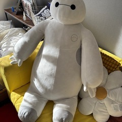 東京ディズニーリゾート 公式 ベイマックス 巨大 ぬいぐるみの画像