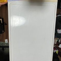 プラスチック製収納ケースの画像