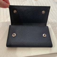 【中古品】プラダ 6連キーケース　訳ありの画像