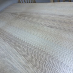 ダイニングテーブル／椅子4脚の画像