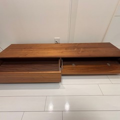 テレビボードの画像