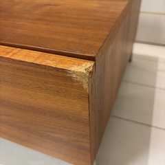 テレビボードの画像