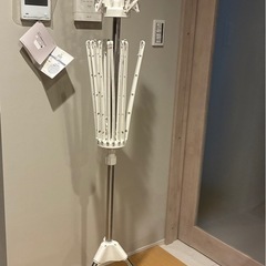 パラソル型物干しの画像