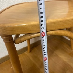 椅子４脚の画像