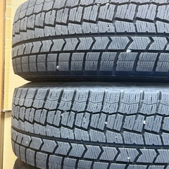 ア) バリ山 DUNLOP WINTER MAXX WM02 ダンロップ ウインターマックス ダブルエムゼロツー 215/60R17 96Q スタッドレスタイヤ 4本 冬タイヤの画像