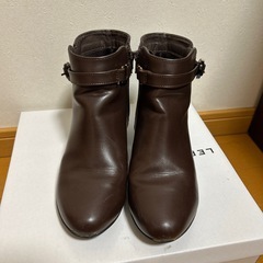 ブーツ 23.5の画像