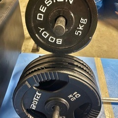 バーベルプレート120kg分、バーベルシャフト、プレートツリーの画像