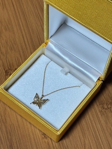 K.uno 蝶モチーフ ネックレス K18