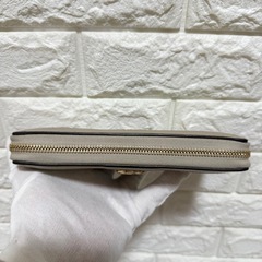 GUCCI グッチ 長財布
オフィディア ジップアラウンドの画像