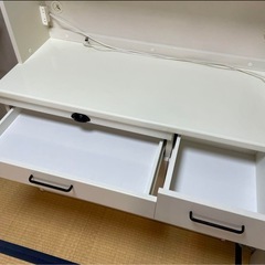 食器棚　キッチン　カップボードの画像