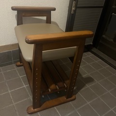 玄関用の椅子の画像