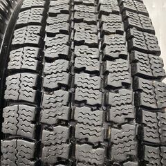 TOYO DELVEX M935 195/75R15 109/107N LT 15インチ ライトトラック用 スタッドレス 2本 22年製 バリ溝 トヨエース ダイナ等　(STT042) の画像