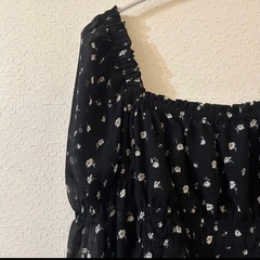 H&M 長袖ブラウス トップス 黒の画像