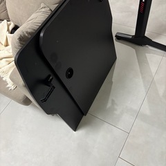 パソコンデスクの画像