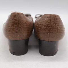 フェラガモ パンプス ヴァラリボン ブランド シューズレディース 7.5サイズの画像