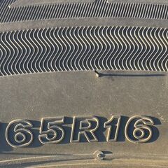 VRX3 ‼️205/65R16‼️ 東北6県無料配送対応‼️爆安‼️最終値下げ‼️④超超超バリ溝❗ 国産ブリジストン VRX3❗ アルミ付き 国産 タイヤ !!　スタッドレスの画像