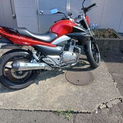 Suzuki gsr 250の画像