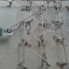 ユーズド　ステンレスピンチハンガー　ピンチ44個の画像