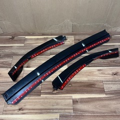 未使用品 MercedesBenz メルセデスベンツ Cクラス W205用 フロントリップスポイラー フロントアンダースポイラー ABS カーボン調 3分割 W205 S205 C205 A205 後期 AMGラインの画像