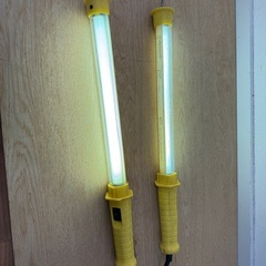 吊り下げ型？蛍光灯の画像