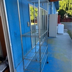 スチールラックの画像