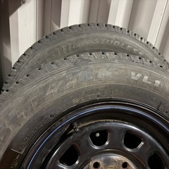 195/80R15 スタッドレス4本セットバリ溝！の画像