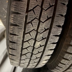195/80R15 スタッドレス4本セットバリ溝！の画像